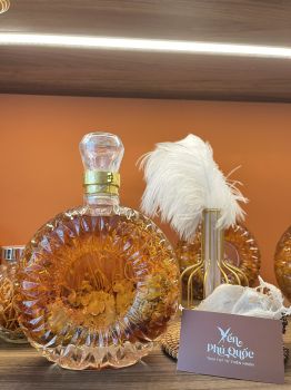 Rượu Ngô Cấy Nấm Đông Trùng